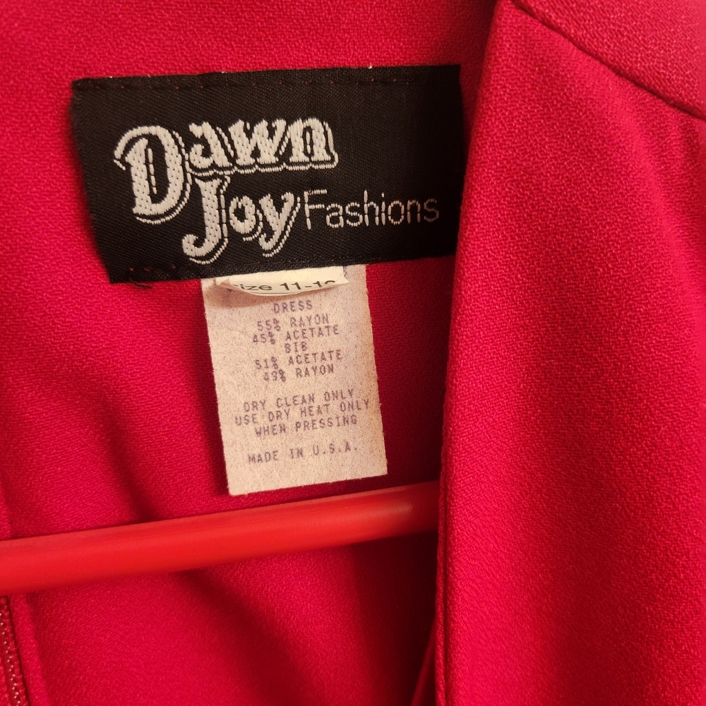Red dress - Picture 5 of 8